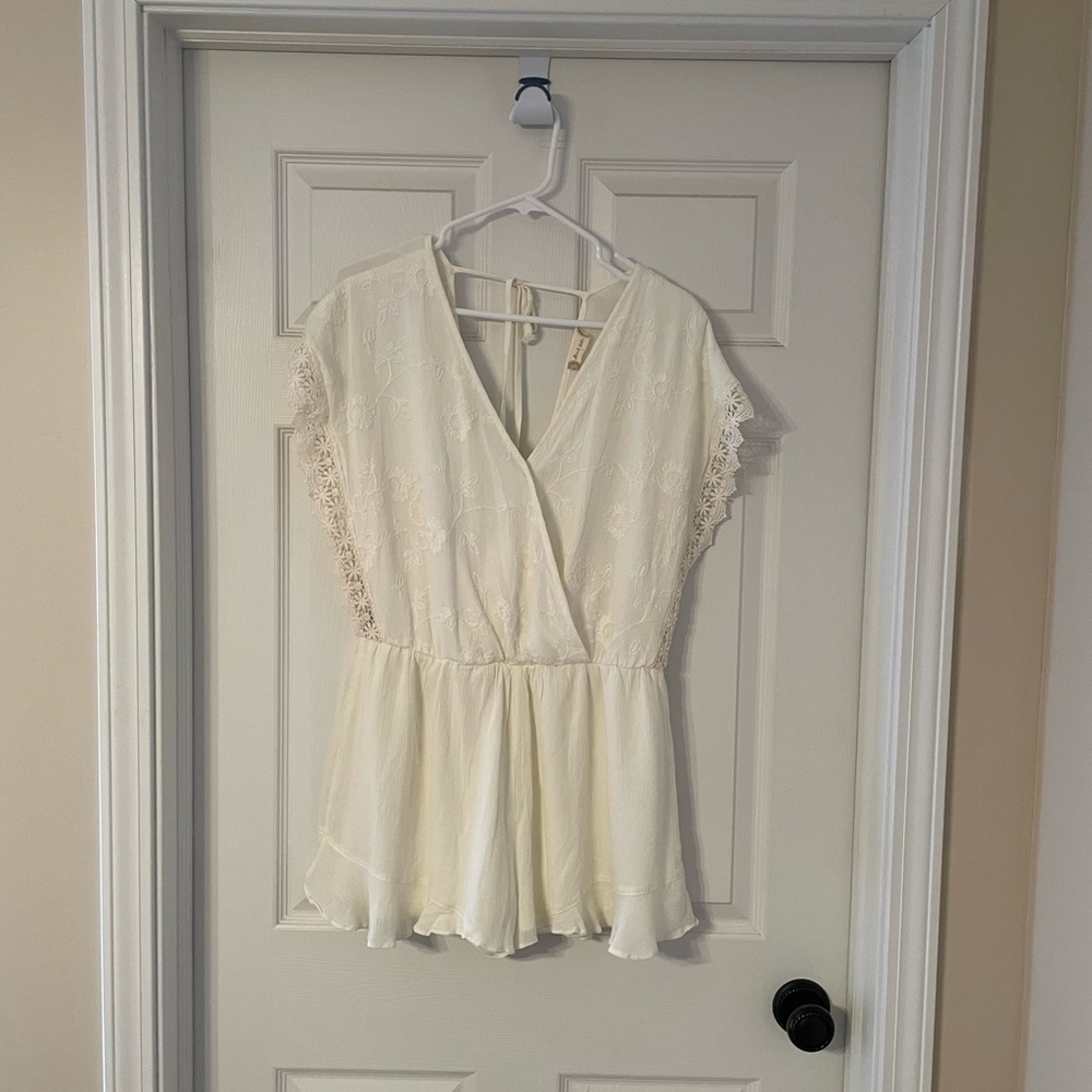 Romper - Picture 4 of 4